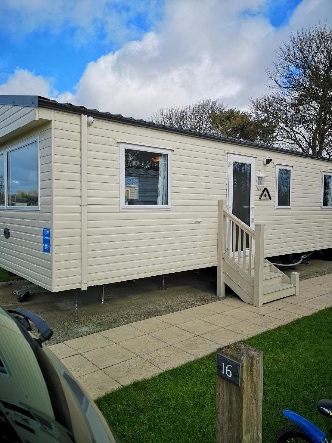 ホテル Lakeland Leisure Park Flookburgh エクステリア 写真